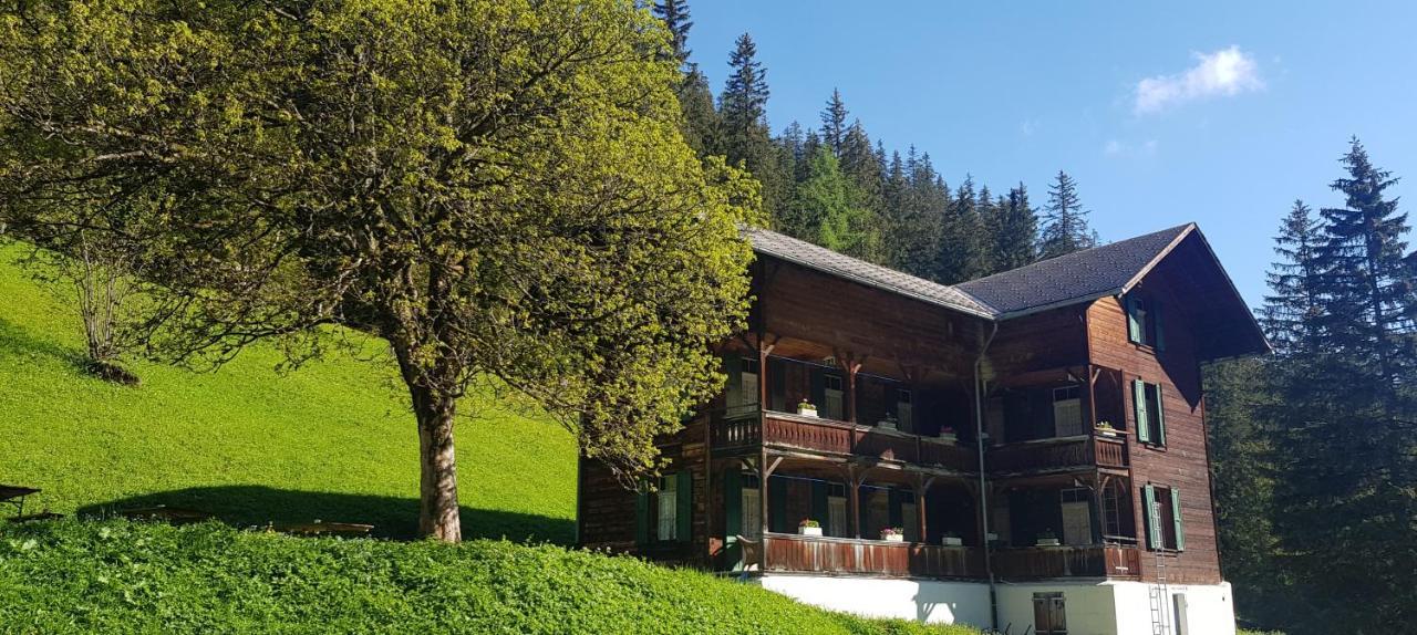Berghaus Iffigenalp Hotel Lenk Buitenkant foto